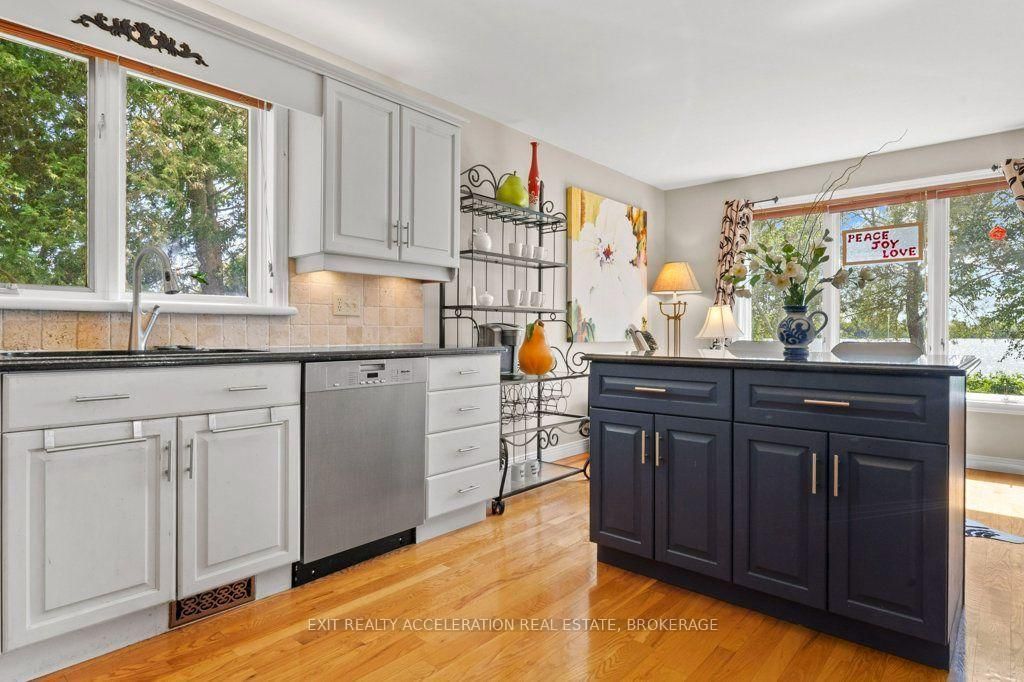 2197 South Shore Road • Napanee, ON photo 19