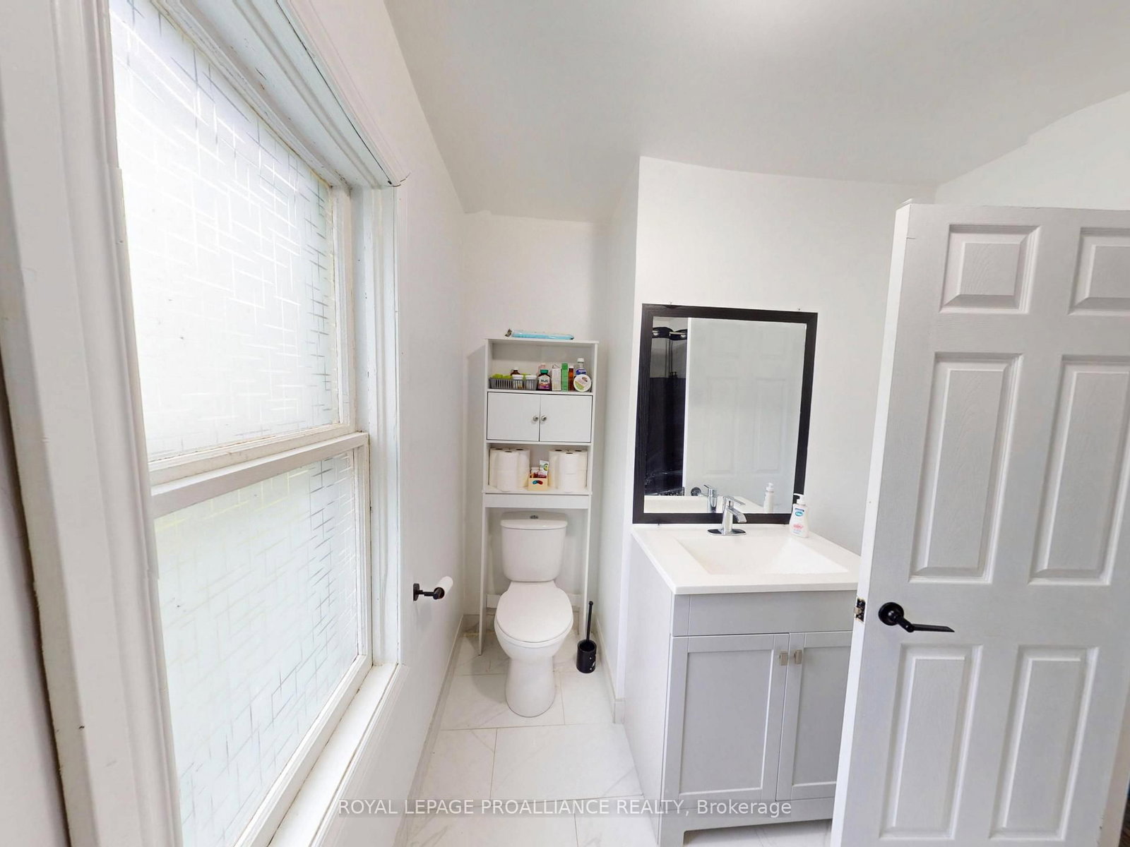 83 College Street • Deseronto, ON photo 12