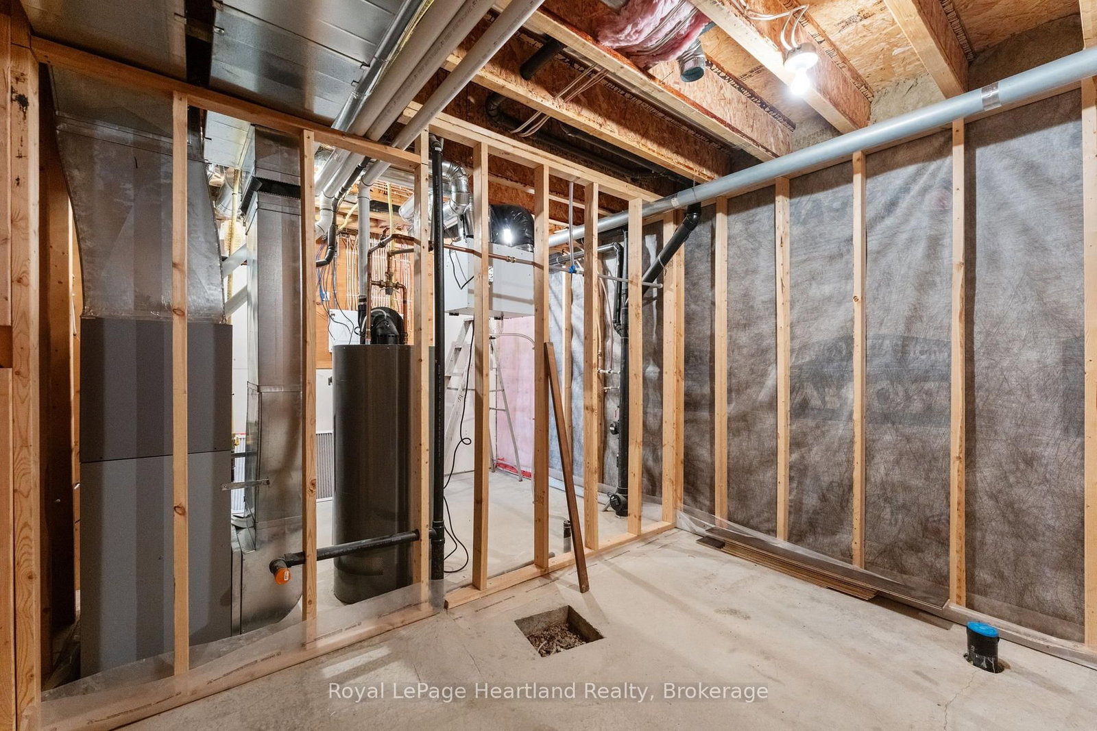 17 Clayton Street • West Perth, ON photo 29