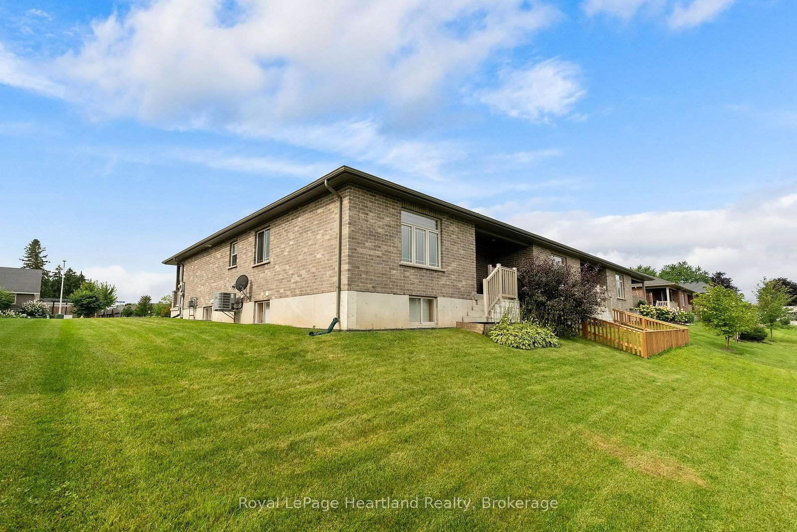 17 Clayton Street • West Perth, ON photo 37