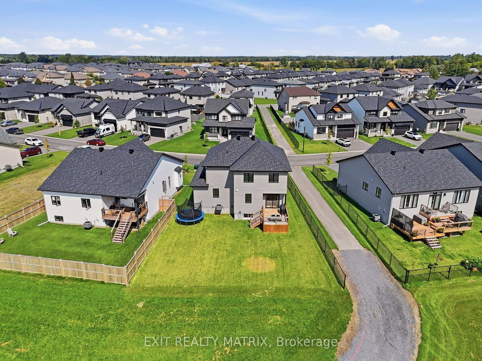 1339 Fribourg Street • Russell, ON photo 37