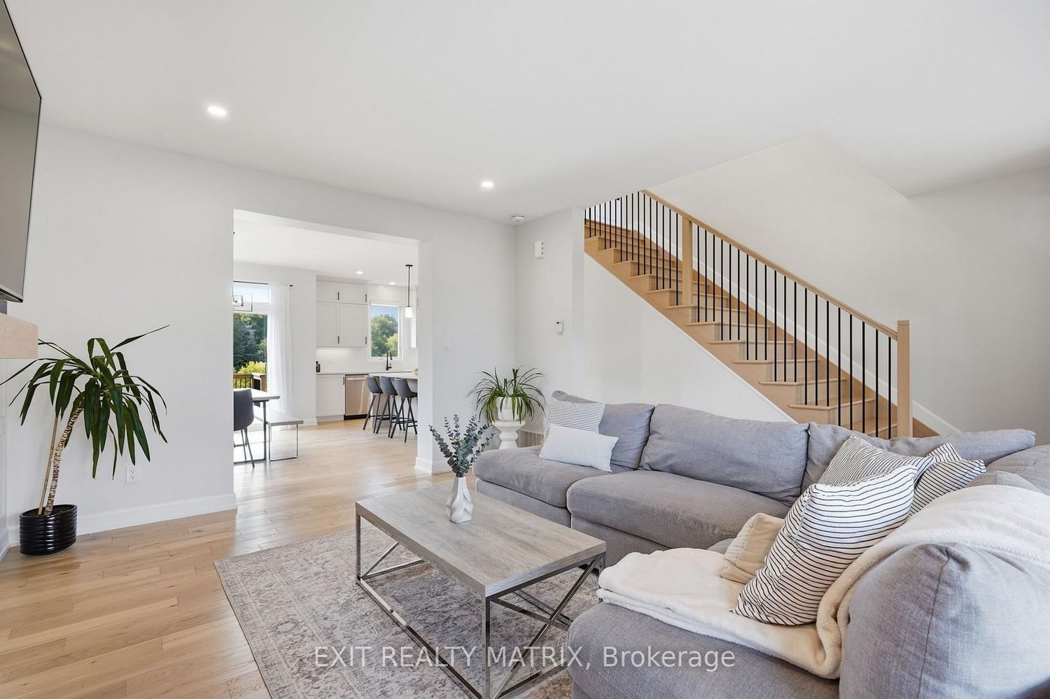 1339 Fribourg Street • Russell, ON photo 6