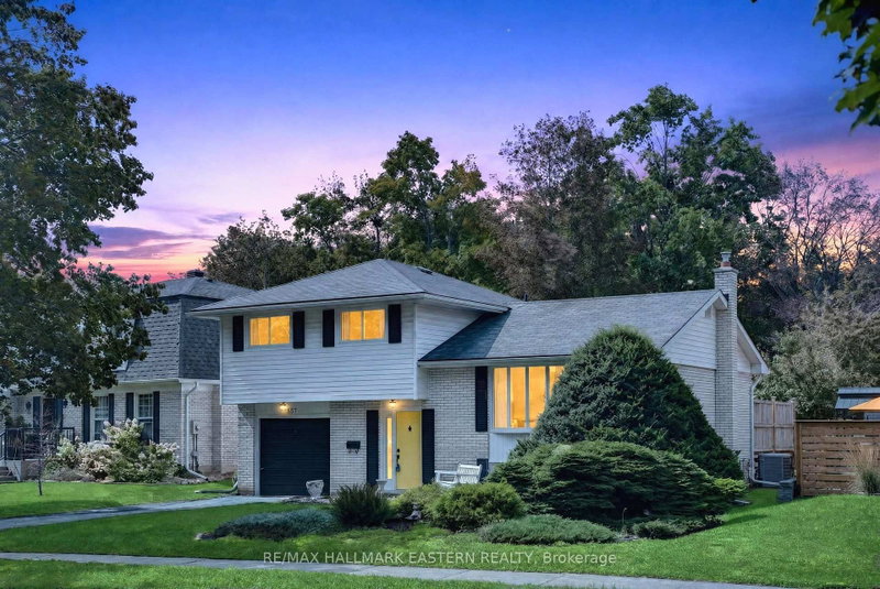 1337 Franklin Drive W