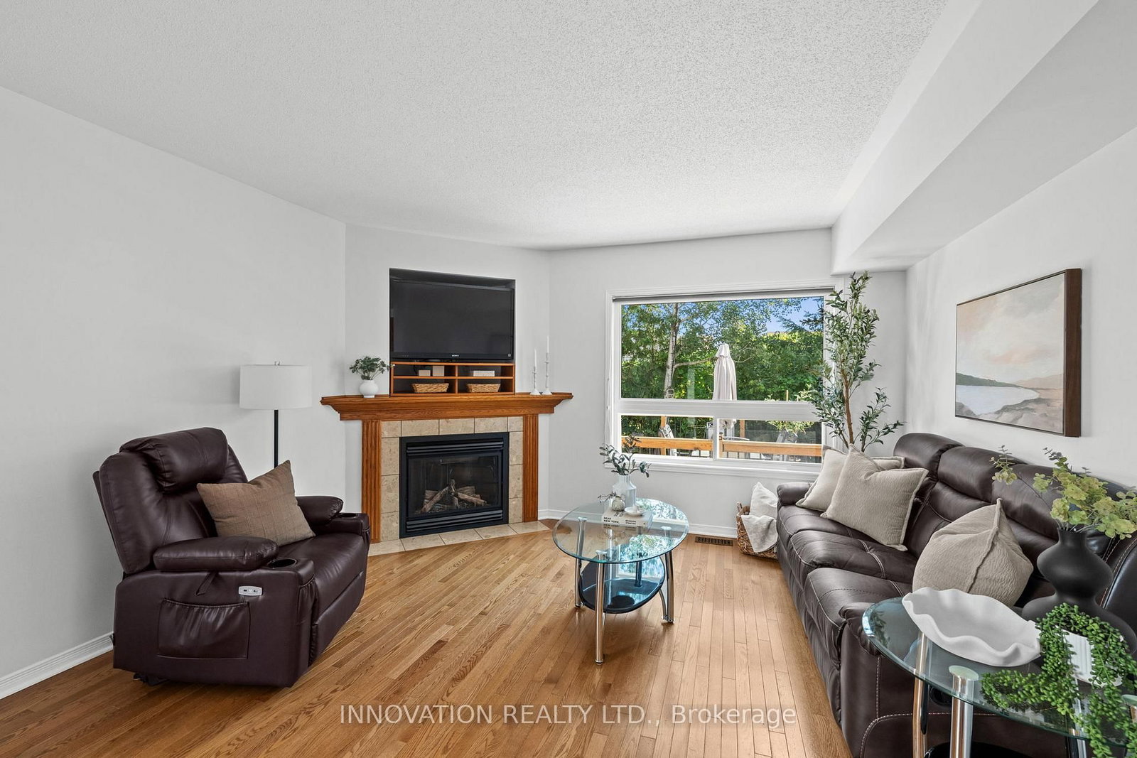 37 Chantilly Gate • Stittsville, ON photo 10