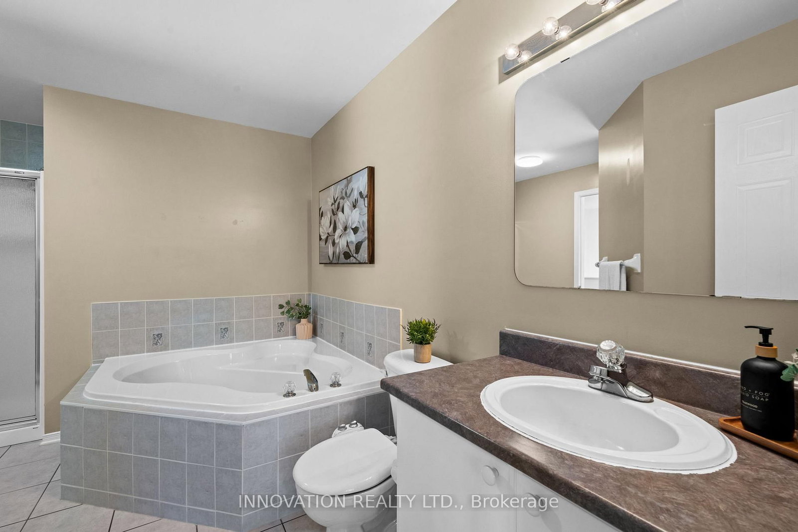 37 Chantilly Gate • Stittsville, ON photo 19