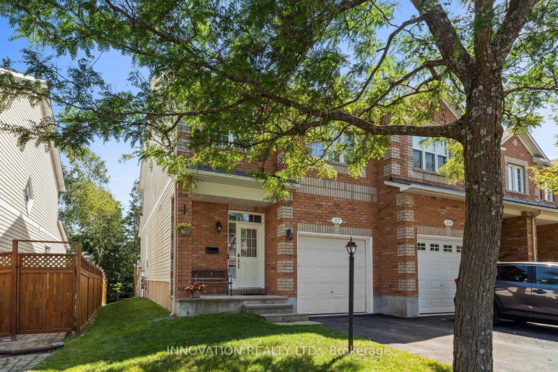 37 Chantilly Gate