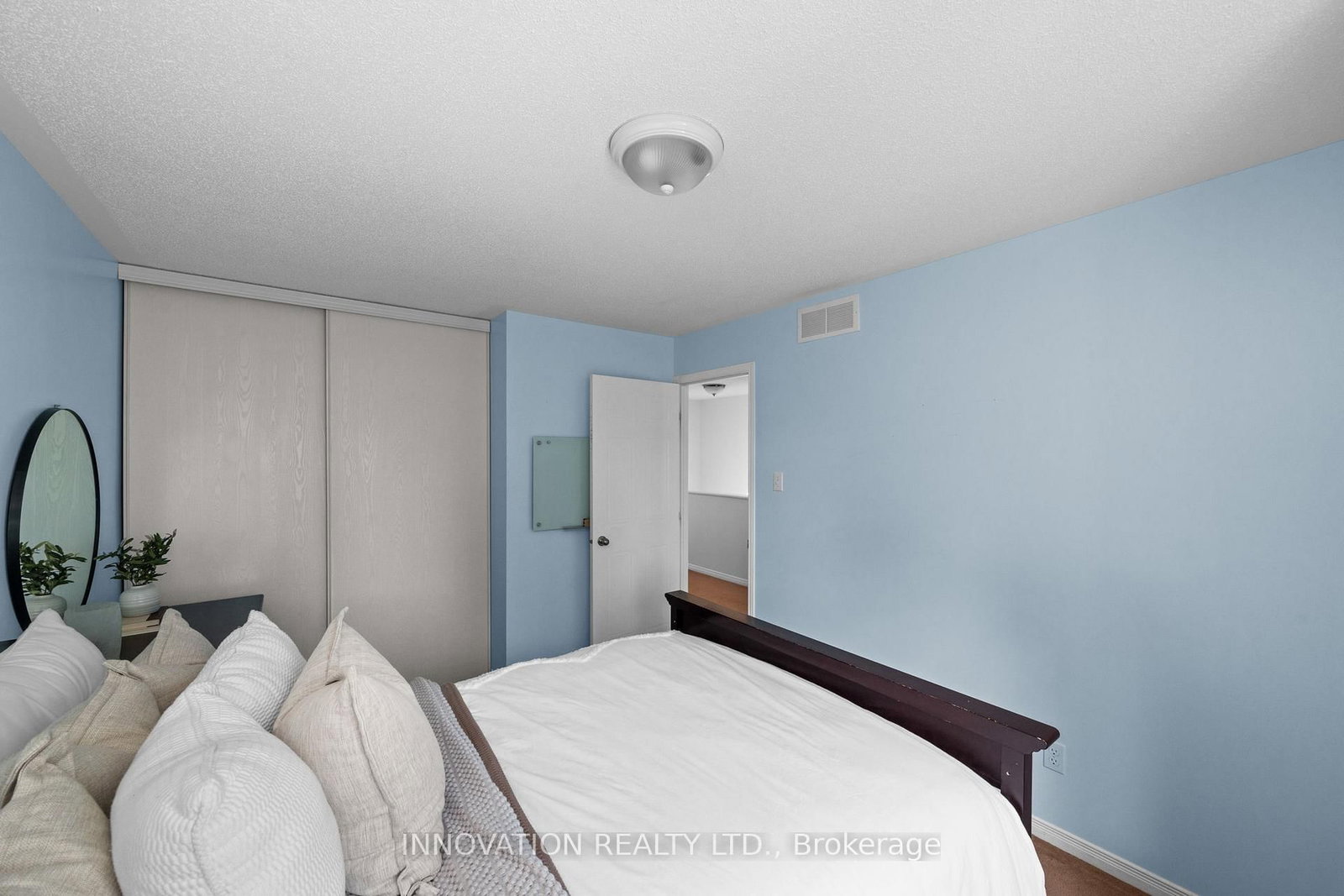 37 Chantilly Gate • Stittsville, ON photo 25