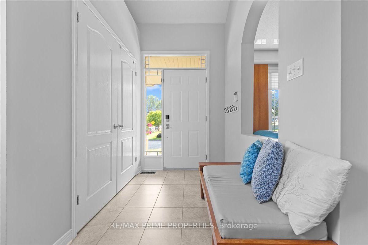 20 Quarry Ridge Drive • Ottawa, ON photo 4
