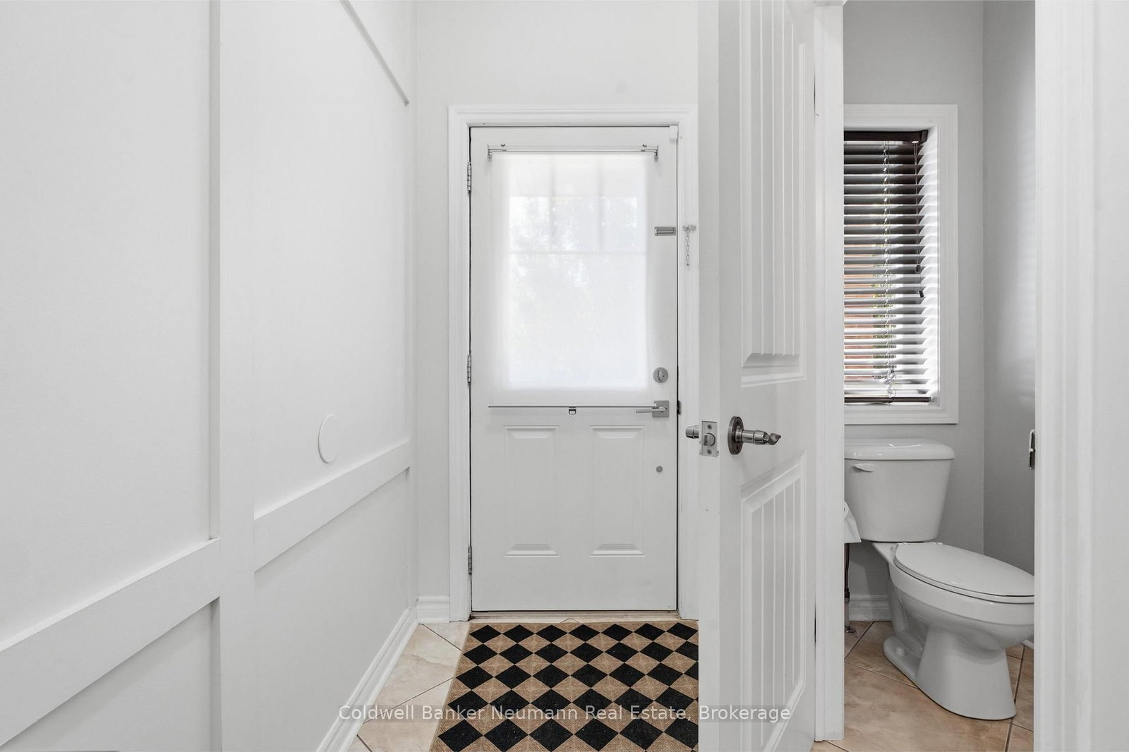 186 Goodwin Drive • Guelph, ON photo 3