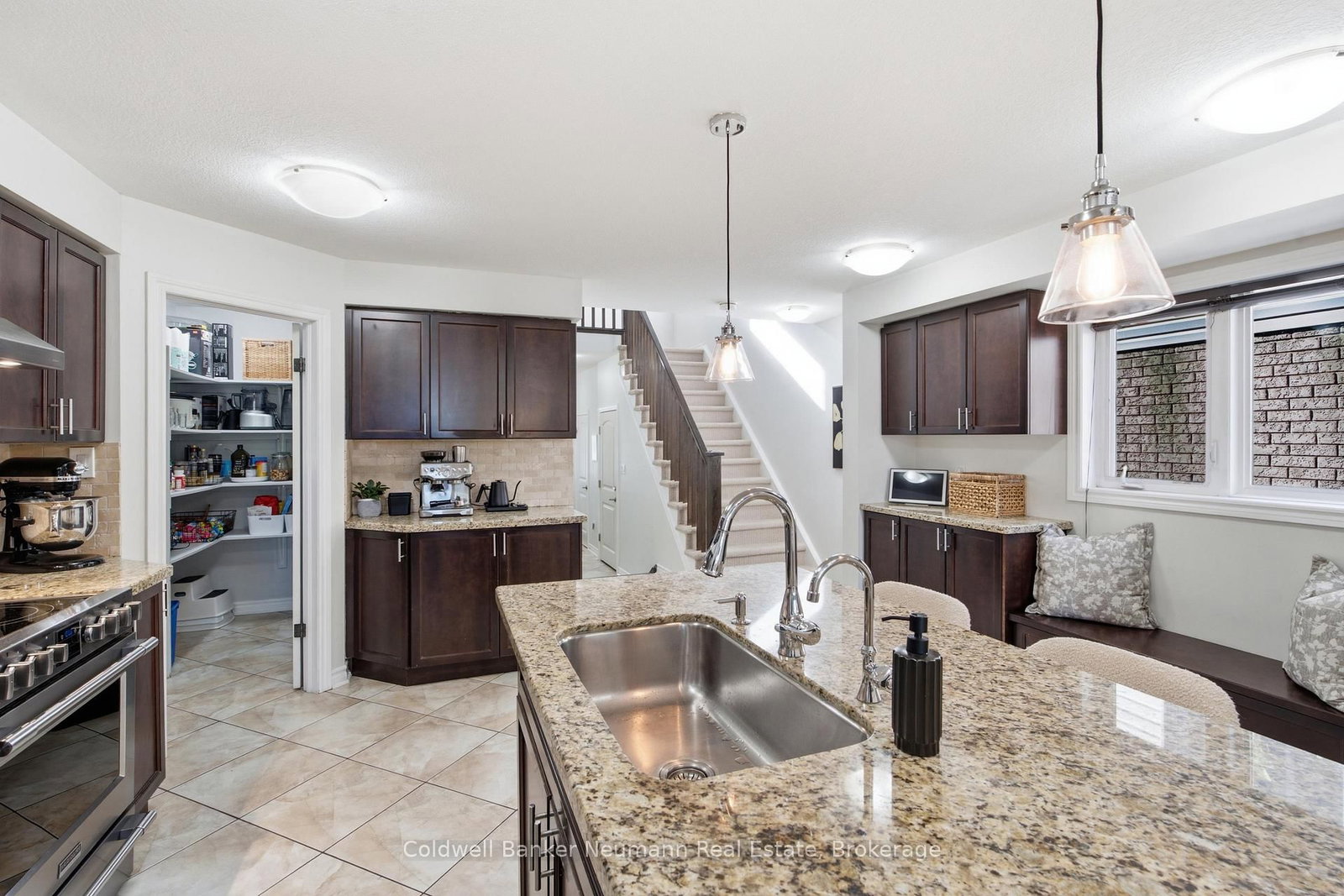 186 Goodwin Drive • Guelph, ON photo 6
