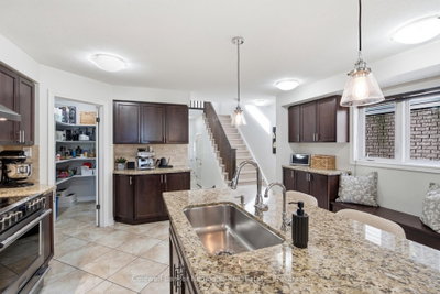 186 Goodwin Drive • Guelph, ON photo 6