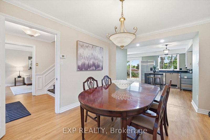 51 Chatterson Dr photo 4