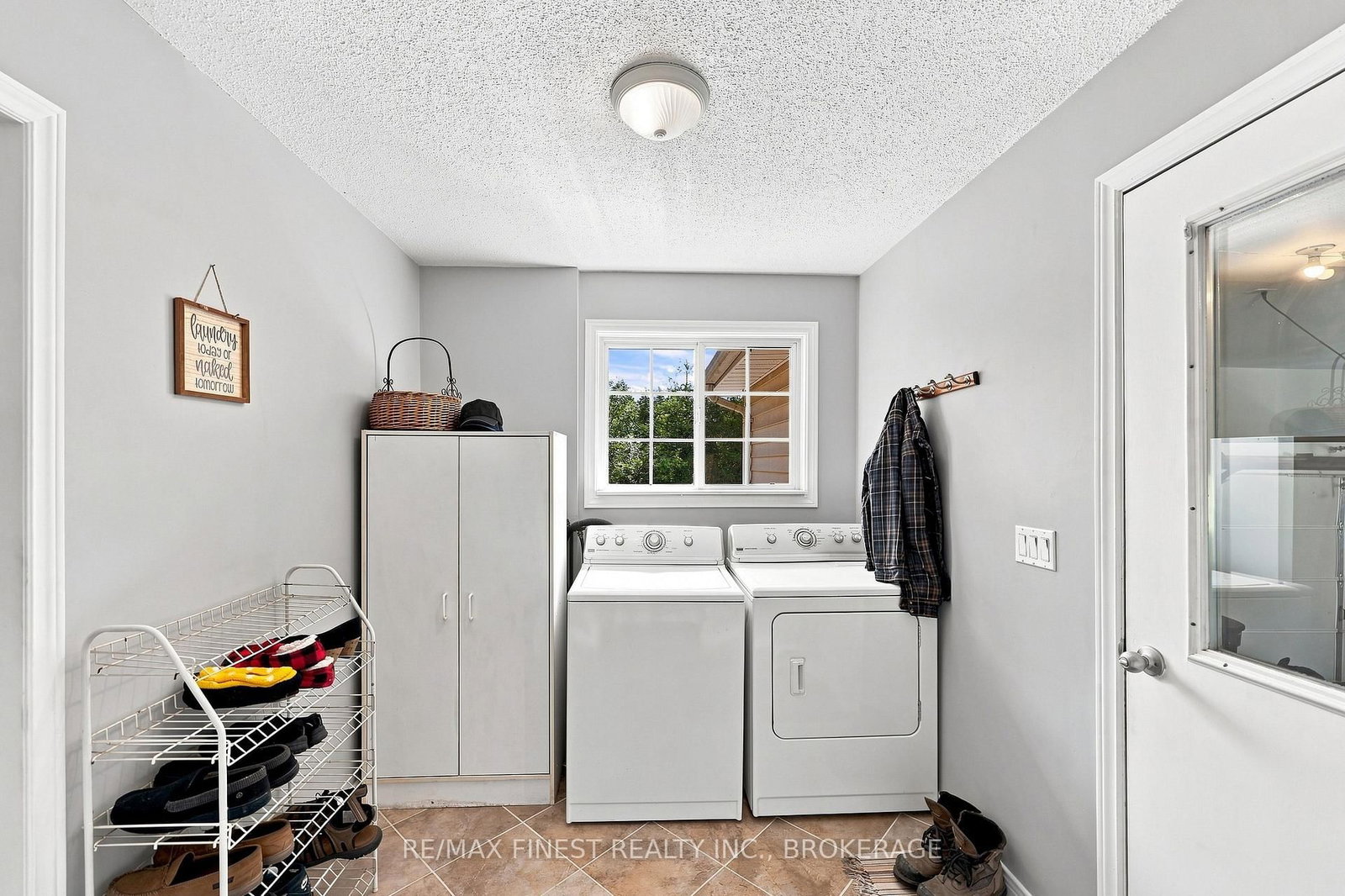 995 Bridge Street W • Greater Napanee, ON photo 17