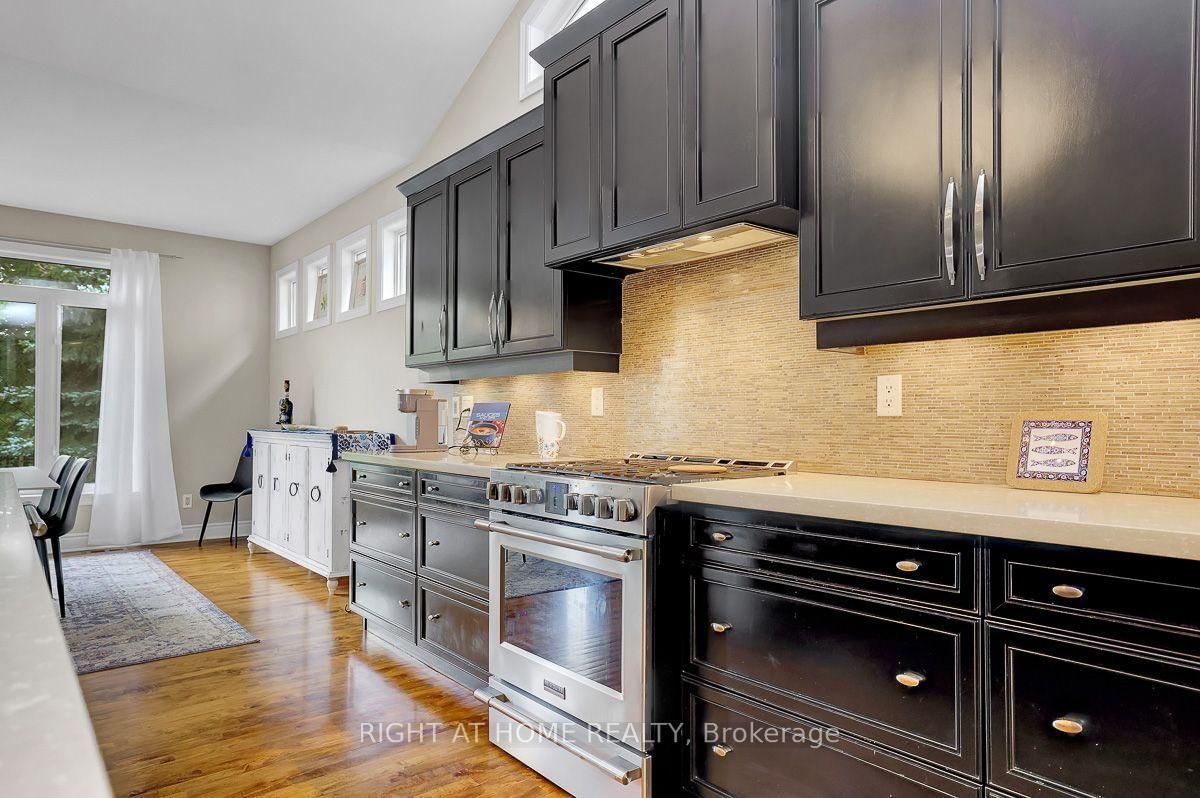 514 Landswood Way • Ottawa, ON photo 16