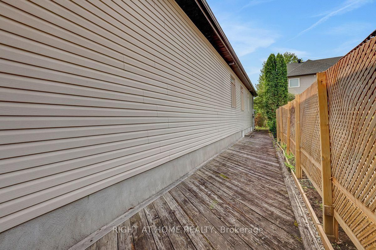 514 Landswood Way • Ottawa, ON photo 48