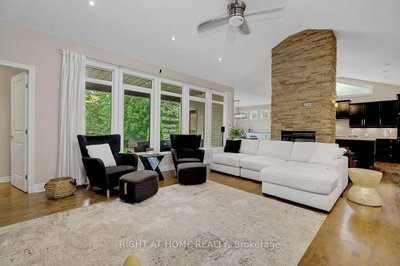 514 Landswood Way • Ottawa, ON photo 6