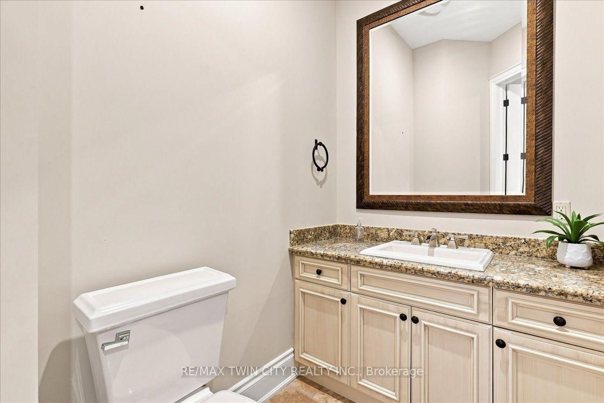 1532 6th Concession Road W • Hamilton, ON photo 24