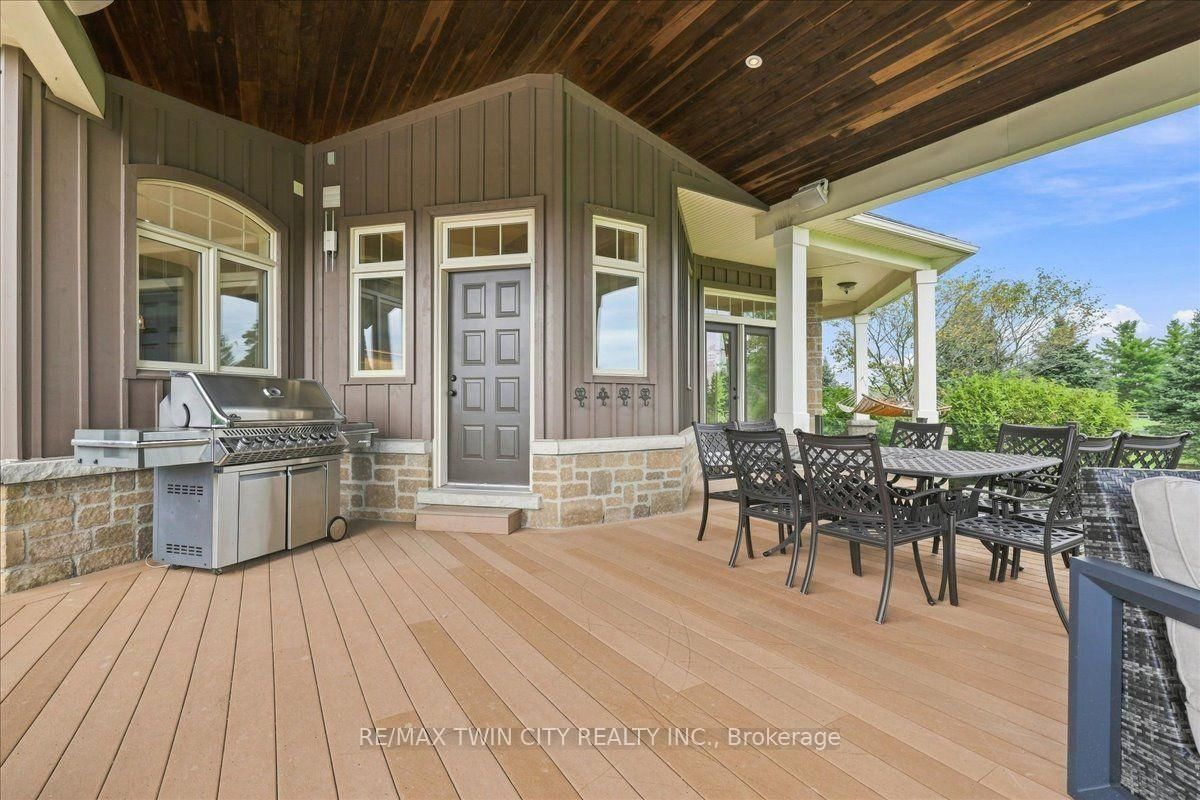 1532 6th Concession Road W • Hamilton, ON photo 28