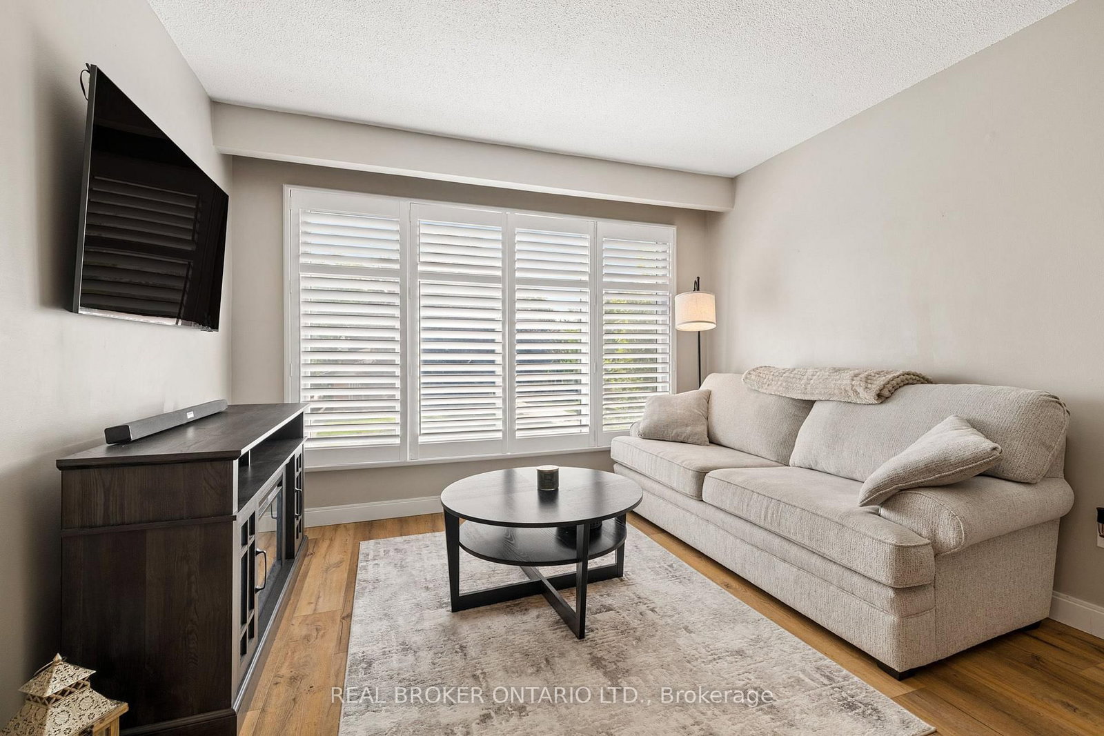 27 Nickolas Crescent • Cambridge, ON photo 11