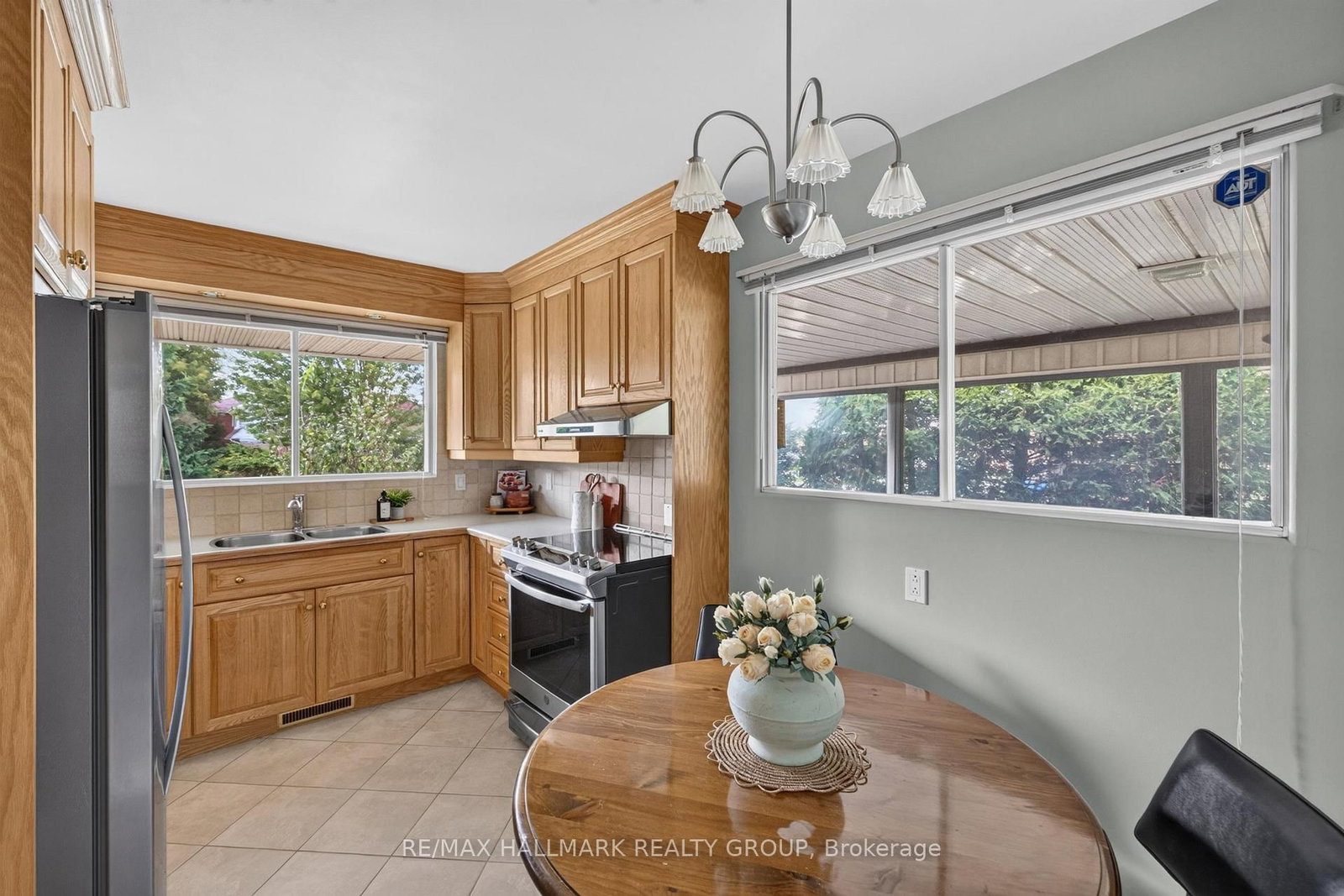 811 Iroquois Road • Ottawa, ON photo 12