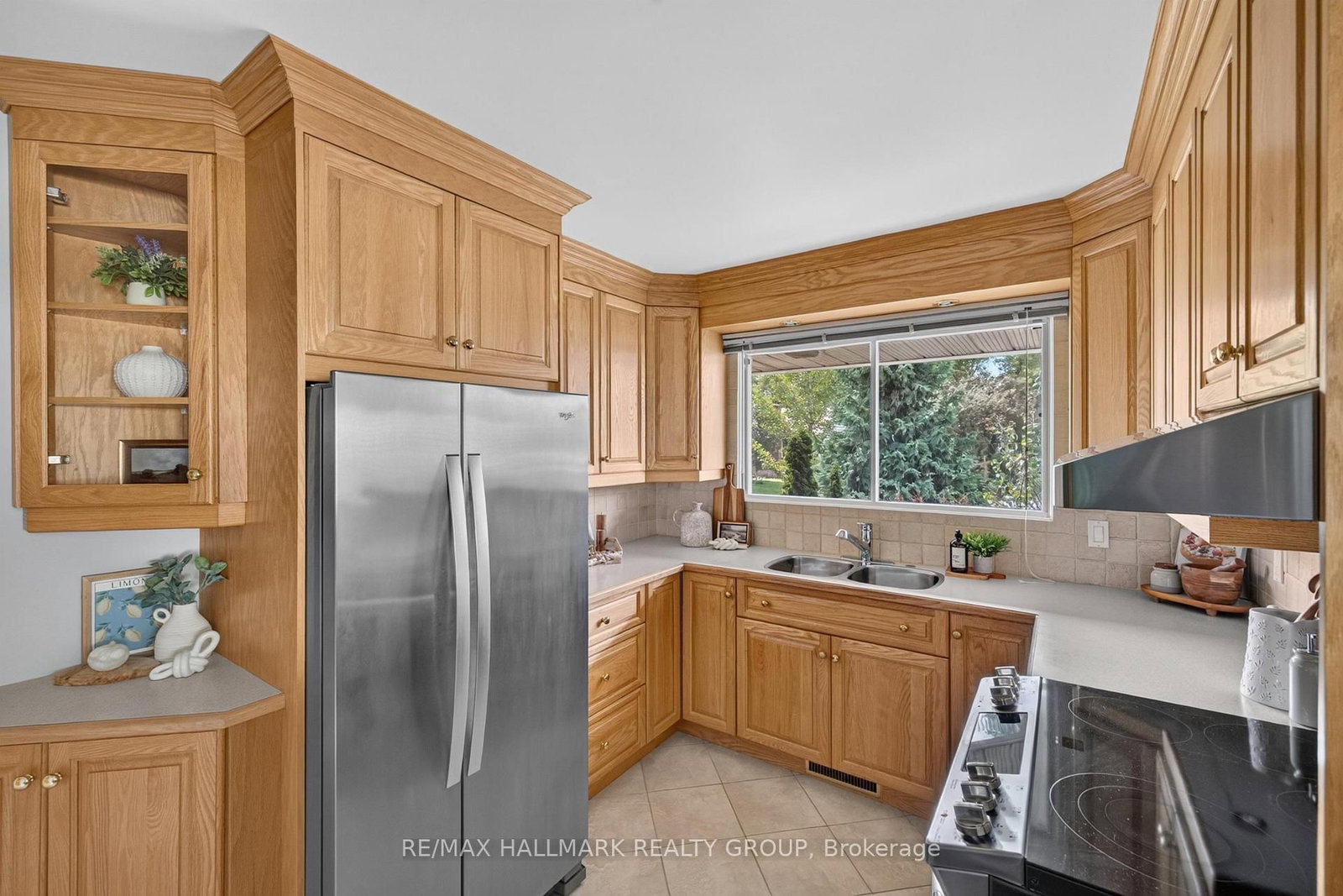 811 Iroquois Road • Ottawa, ON photo 13
