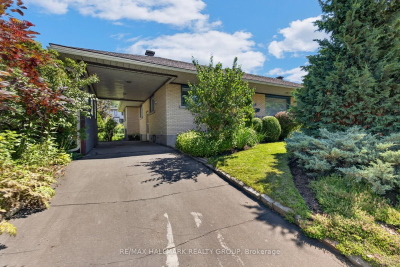 811 Iroquois Road