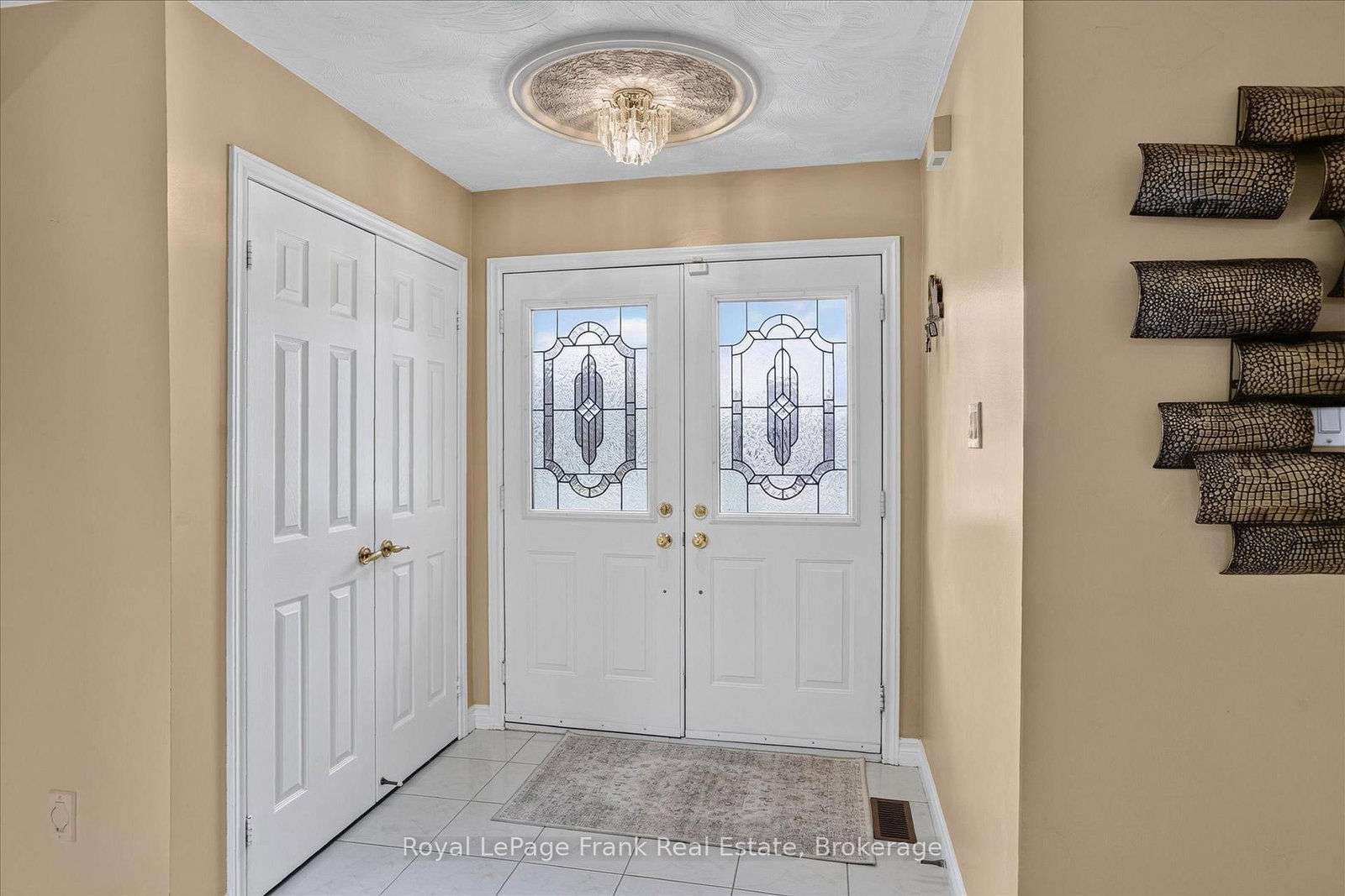 535 Fortye Drive • Peterborough, ON photo 5