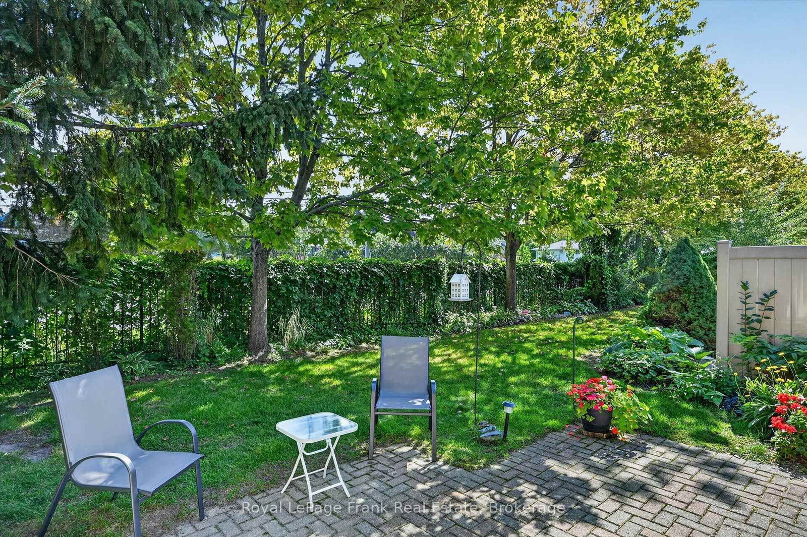 22 Charles Court • #21 • Selwyn, ON photo 16