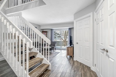 1399 COMMISSIONERS Road W • #26 • London South, ON photo 6