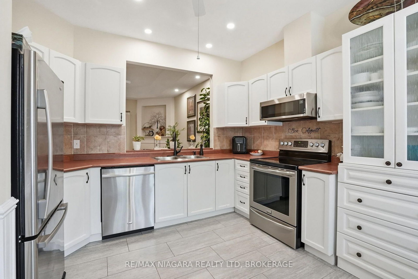 99 Linwell Road • #10 • St. Catharines, ON photo 15