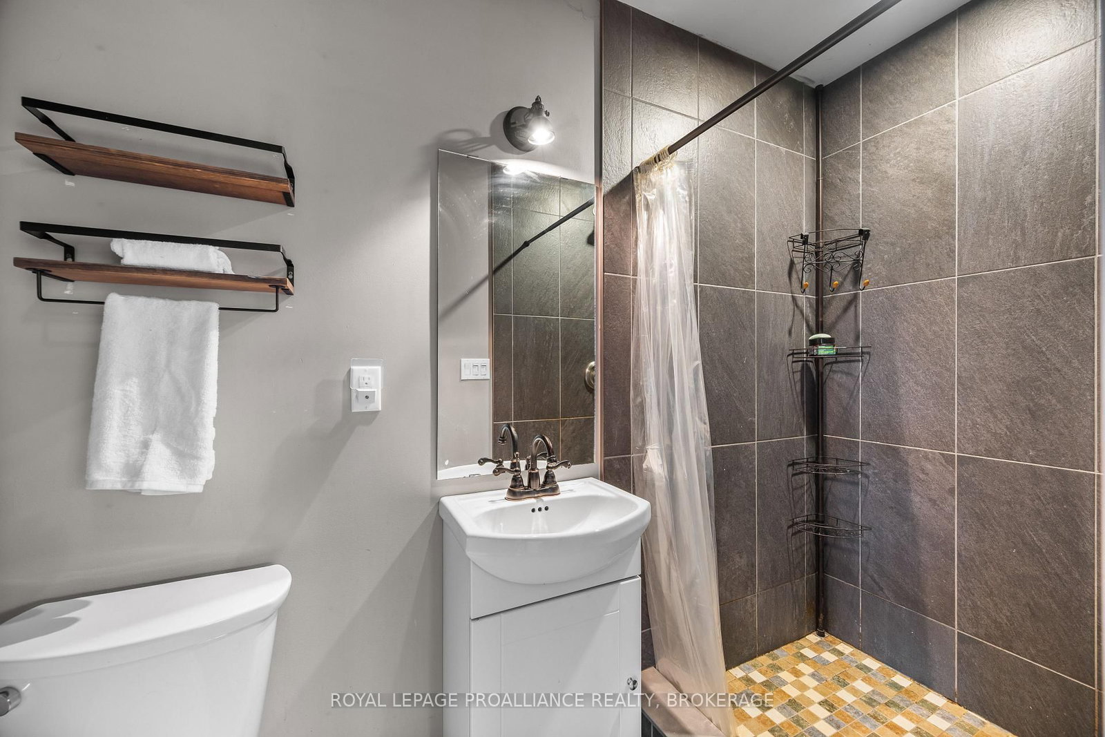 277 Brock Street • Gananoque, ON photo 37