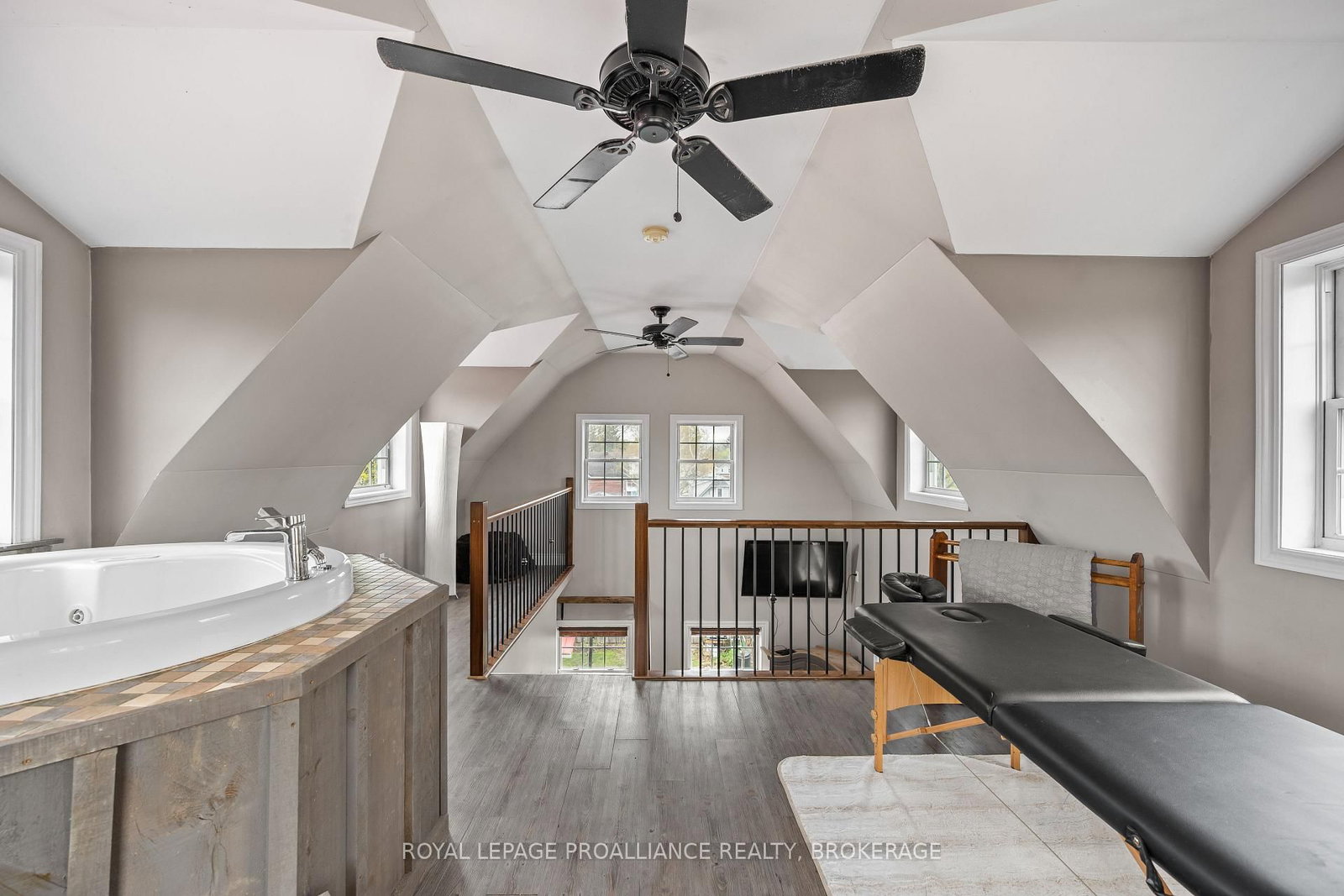 277 Brock Street • Gananoque, ON photo 39