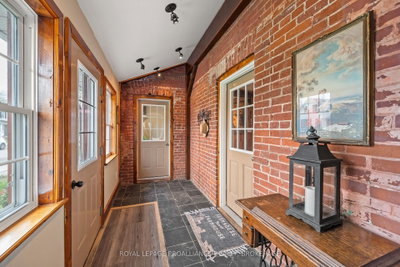 277 Brock Street • Gananoque, ON photo 4