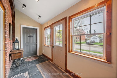 277 Brock Street • Gananoque, ON photo 5