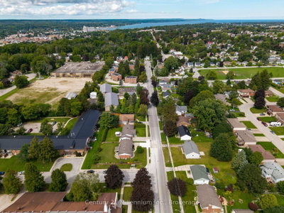 466 7th Avenue E • Owen Sound, ON photo 4