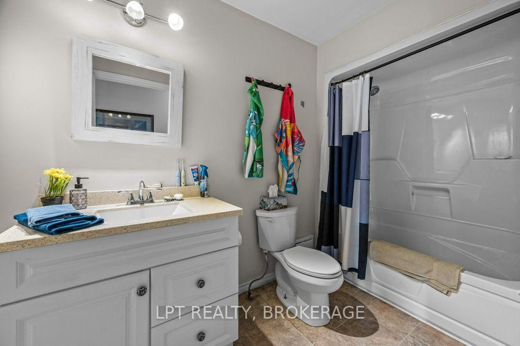 3284 County Road 14 Road • Kaladar, ON photo 24