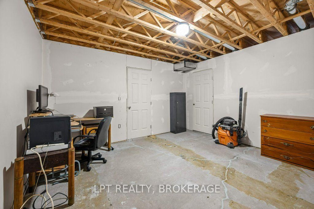 3284 County Road 14 Road • Kaladar, ON photo 34