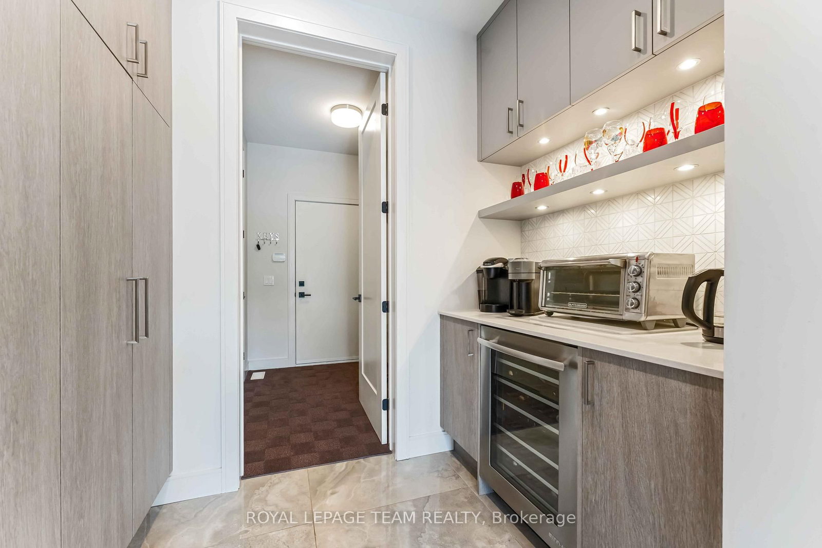 1546 Claymor Avenue • Ottawa, ON photo 13