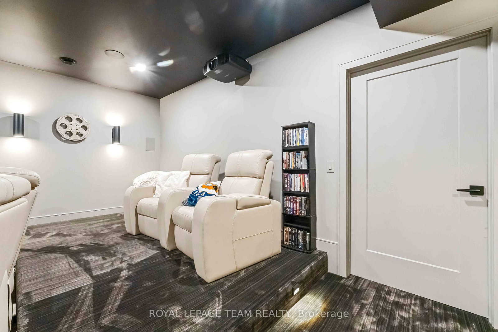 1546 Claymor Avenue • Ottawa, ON photo 36