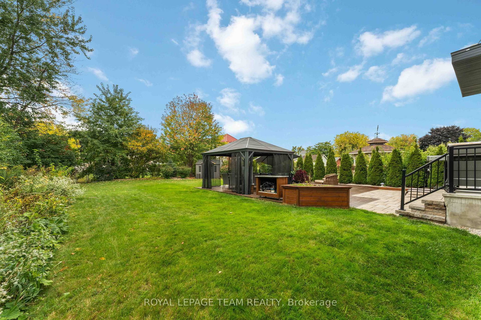 1546 Claymor Avenue • Ottawa, ON photo 42