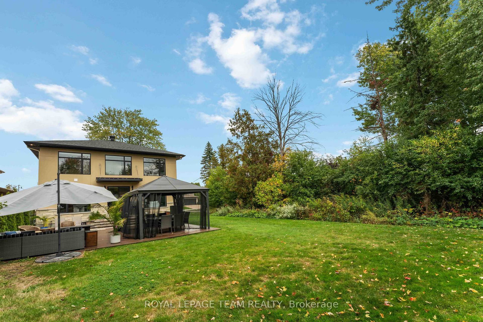 1546 Claymor Avenue • Ottawa, ON photo 48