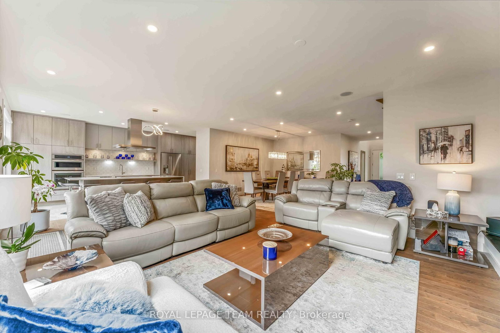 1546 Claymor Avenue • Ottawa, ON photo 8