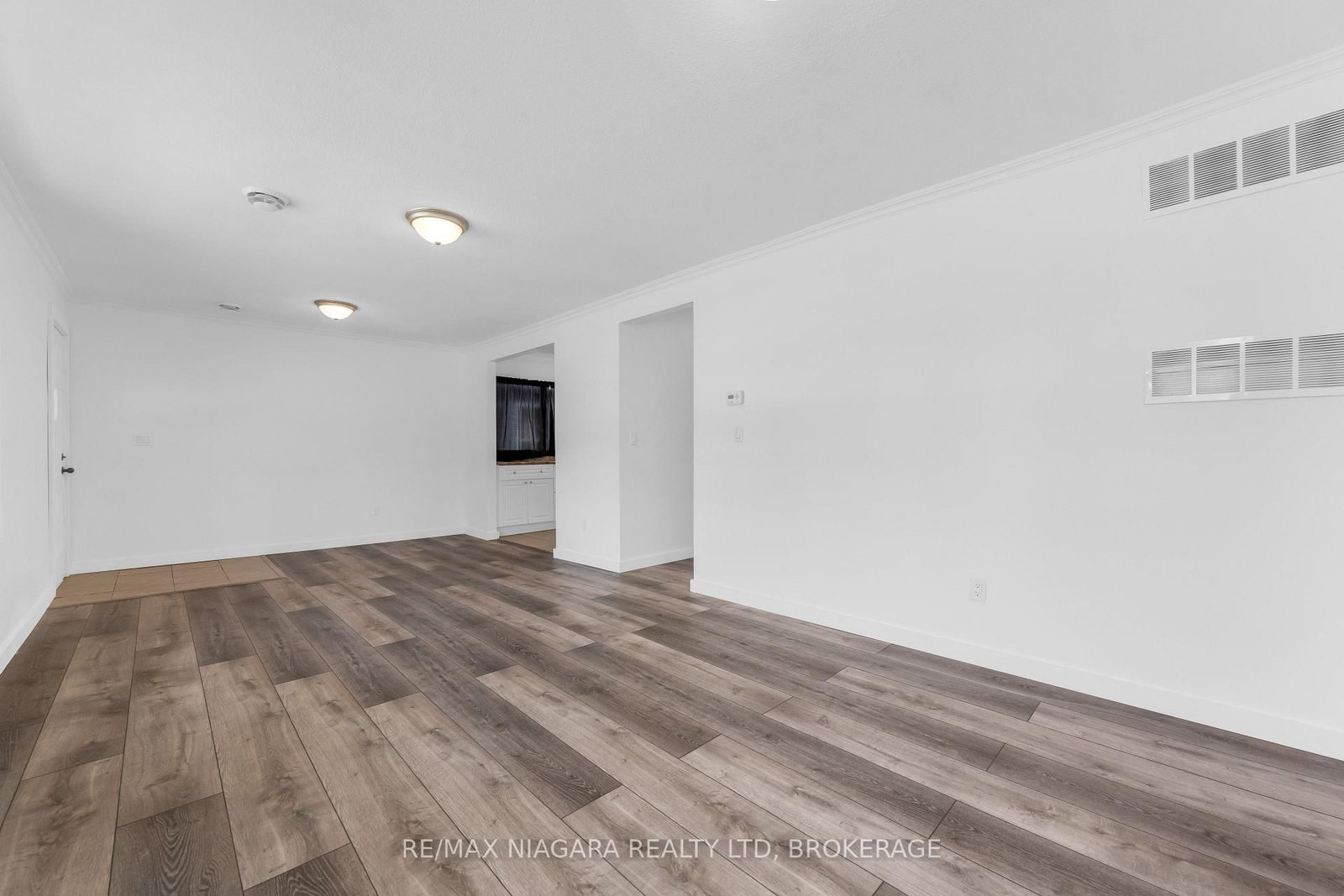 5416 Hamilton Street • Niagara Falls, ON photo 7