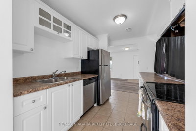 5416 Hamilton Street • Niagara Falls, ON photo 8