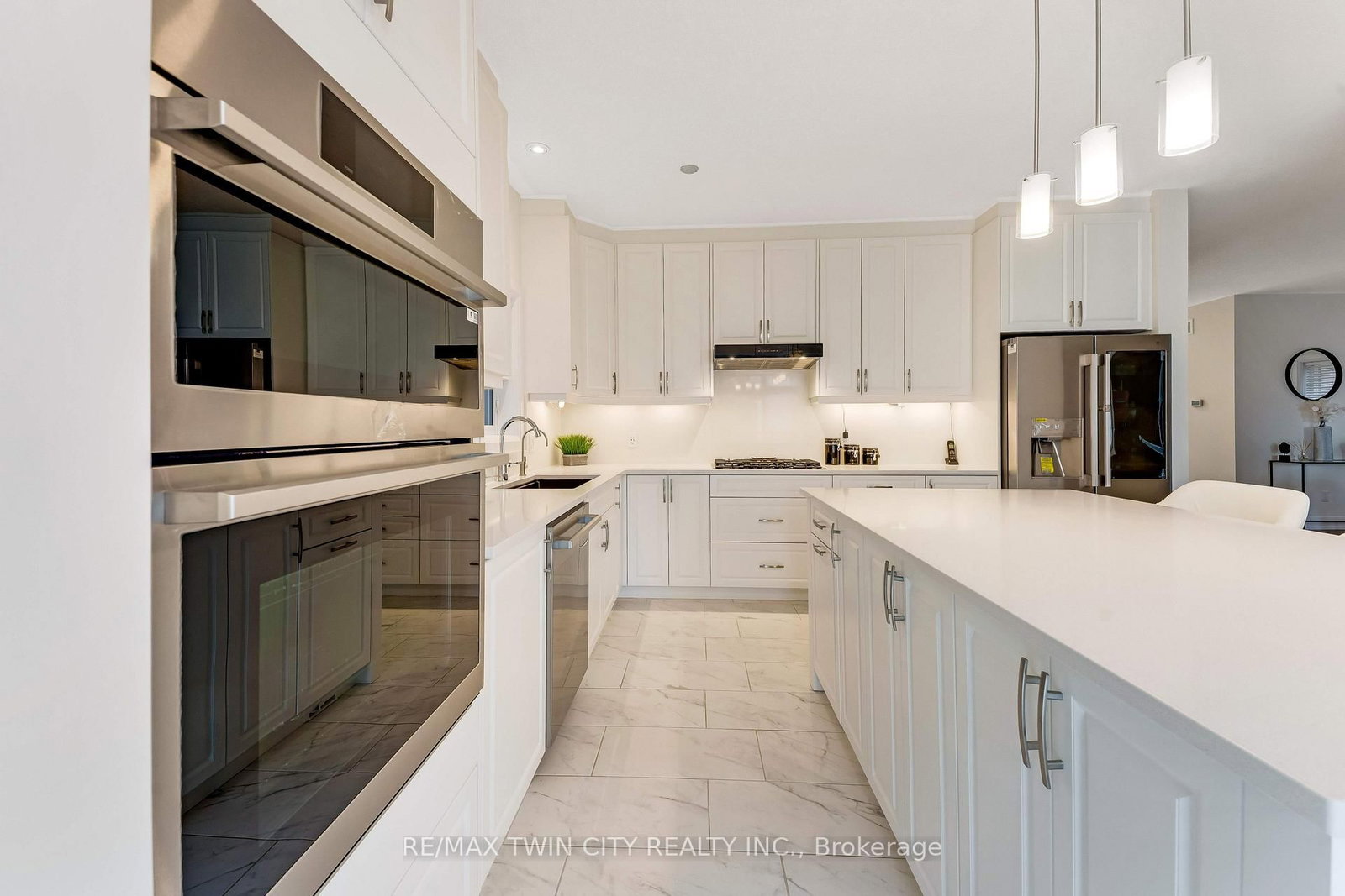 27 Jacob Detweiller Drive • Kitchener, ON photo 13