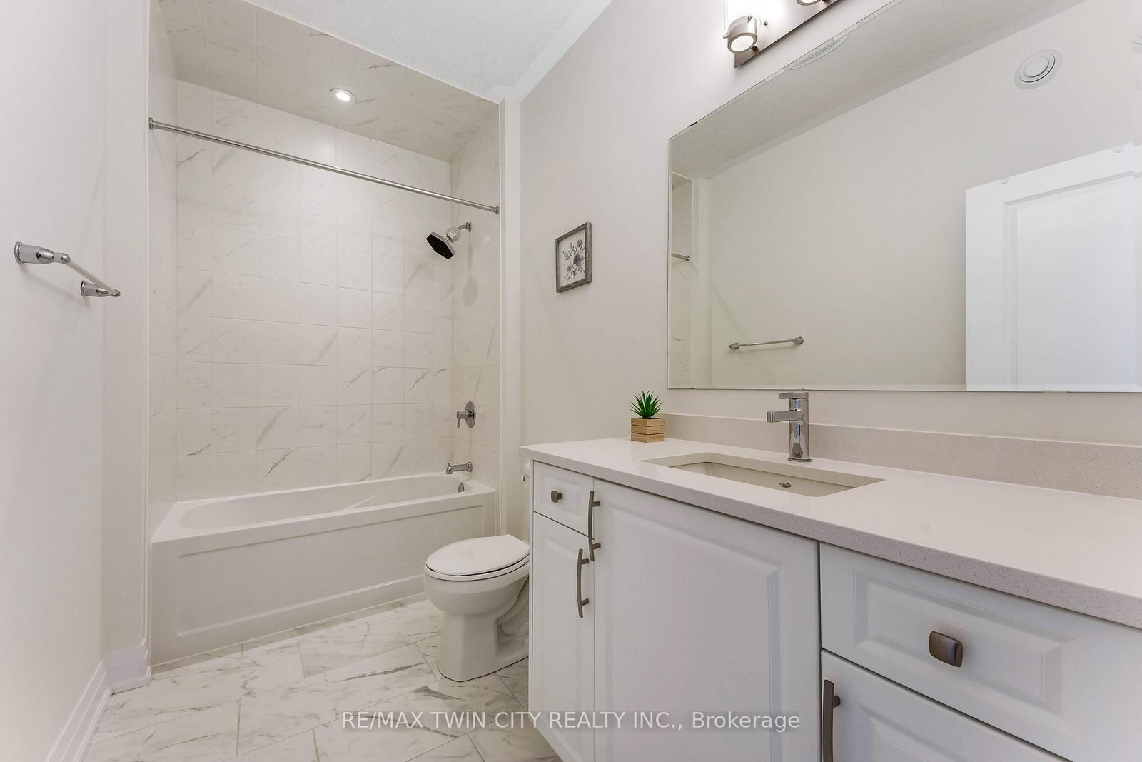 27 Jacob Detweiller Drive • Kitchener, ON photo 28