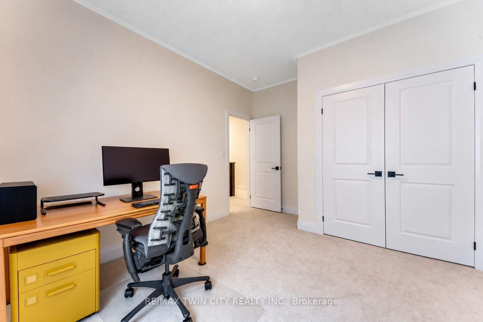 27 Jacob Detweiller Drive • Kitchener, ON photo 38