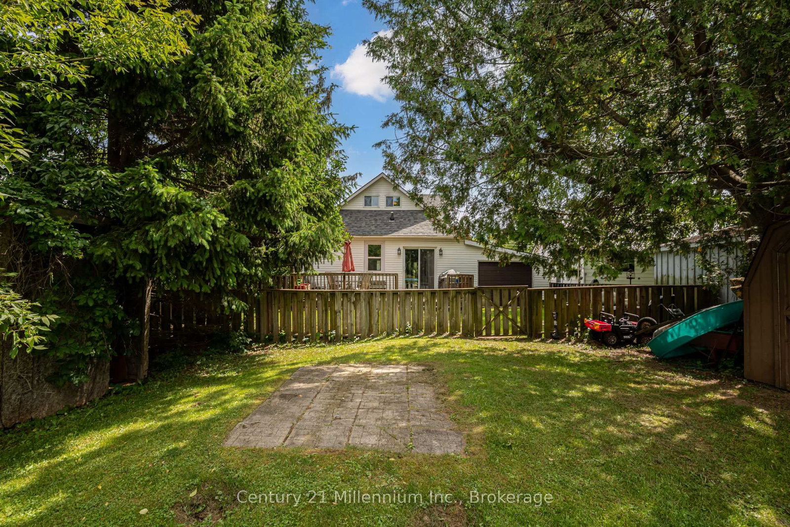 266 Garafraxa Street • Chatsworth, ON photo 32
