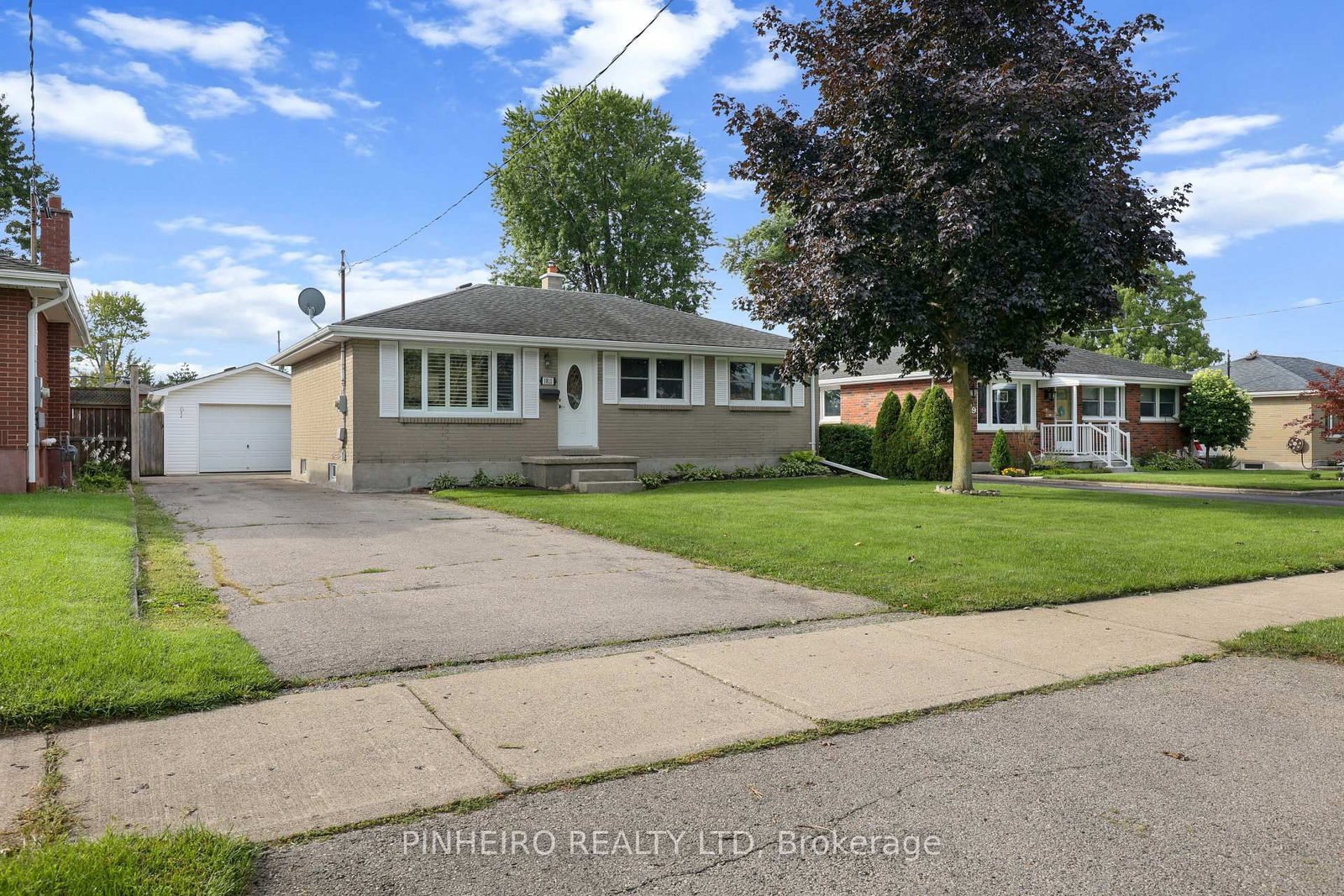 1811 WHITEHALL Drive, London East