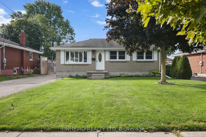 1811 WHITEHALL Drive